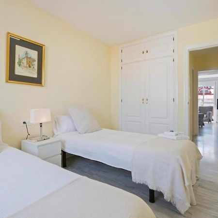 Apartamento En Calle Cuarteles De Dos Habitaciones Малага Екстер'єр фото