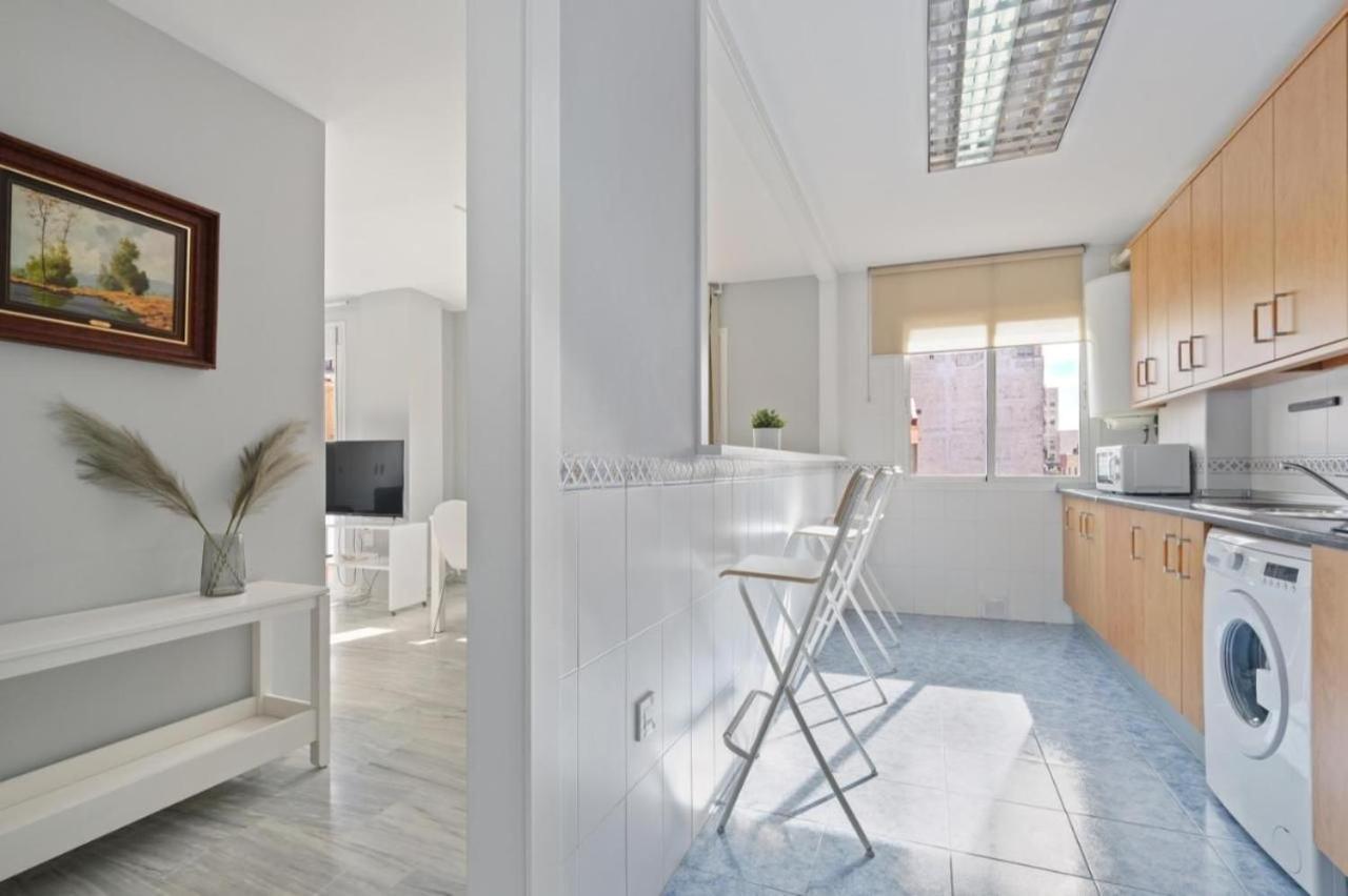 Apartamento En Calle Cuarteles De Dos Habitaciones Малага Екстер'єр фото