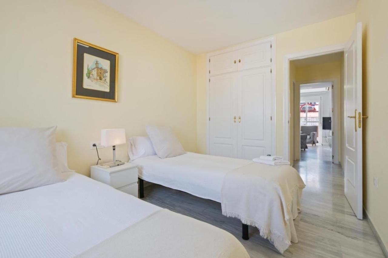 Apartamento En Calle Cuarteles De Dos Habitaciones Малага Екстер'єр фото