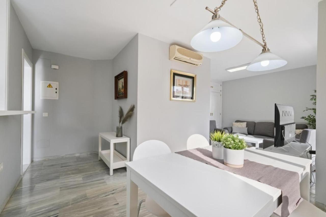 Apartamento En Calle Cuarteles De Dos Habitaciones Малага Екстер'єр фото