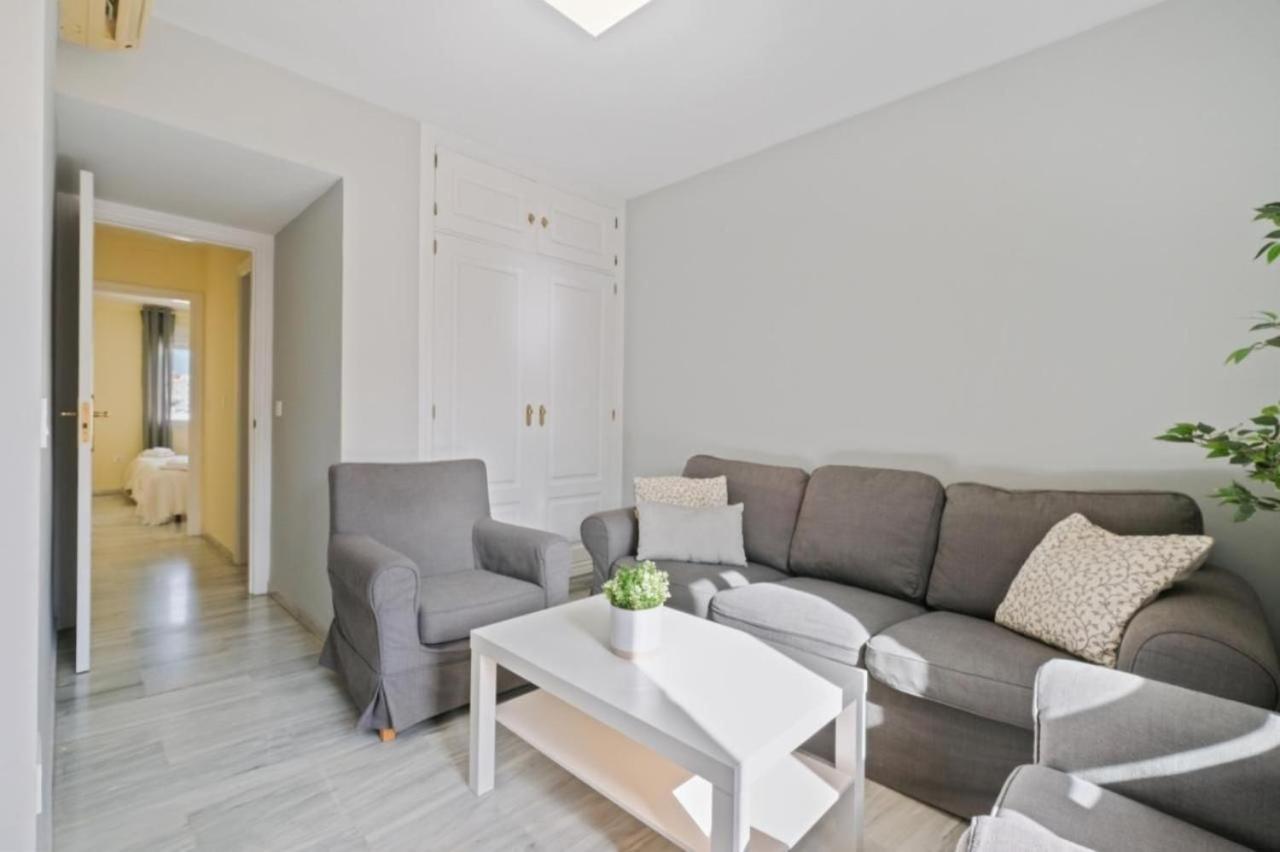 Apartamento En Calle Cuarteles De Dos Habitaciones Малага Екстер'єр фото